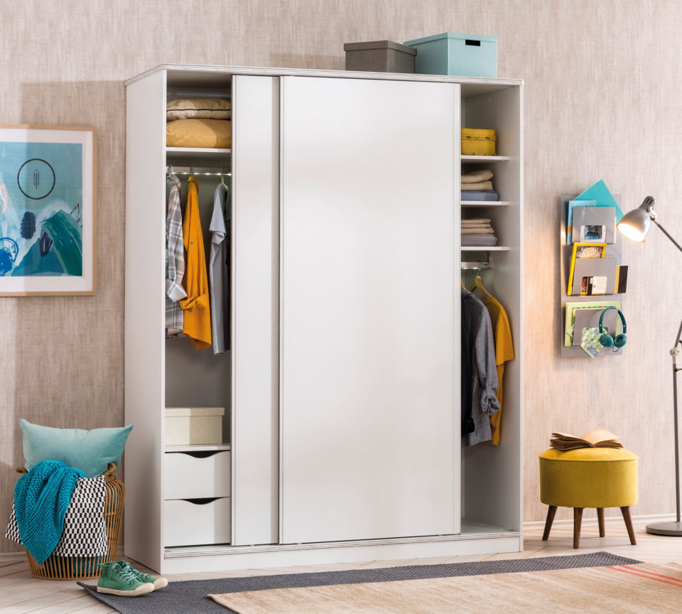 Garderobna omara White, dimenzije 165 x 207 x 59 cm