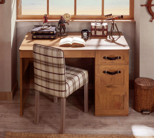 Pisači stol Pirate, dimenzije 118 x 76 x 61 cm