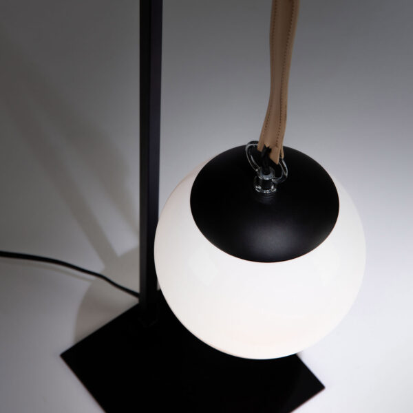 Stolna svjetiljka Monteiro