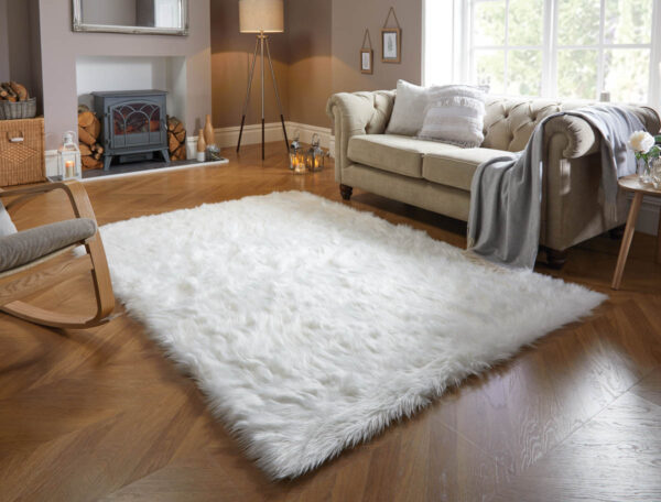 Preproga kosmatinec FAUX FUR SHEEPSKIN Koščena, več dimenzij