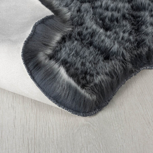 Preproga kosmatinec FREJA FAUX FUR COPENHAGEN Ogljena, več dimenzij