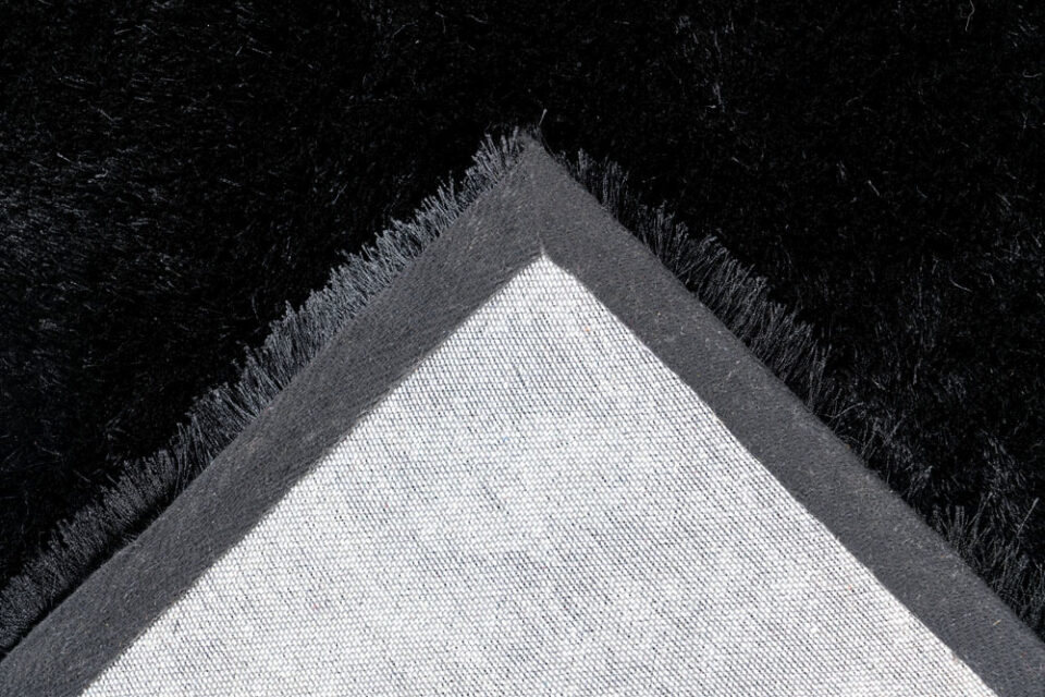 Preproga kosmatinec Twist TWI 600 black, več dimenzij