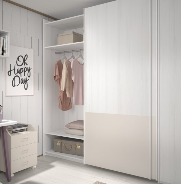podrobnost odprte garderobne omare otroške sobe za punce F012 - compactos