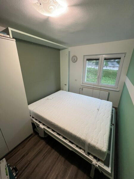 omarna postelja s pisalno mizo Compactos odprta