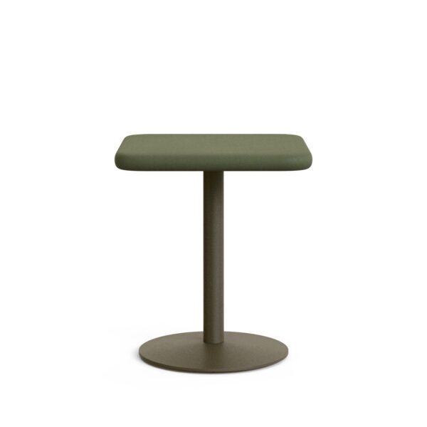 Zunanja kvadratna miza Esilda iz cementa in jekla, dimenzije 70 x 70 x 75,5 cm