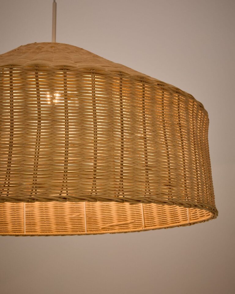 Senčnik za stropno svetilko Ennia, ratan, Ø 65 cm, višina 36 cm