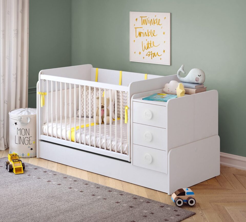 Gugalna posteljica Baby Cotton v sobi za dojenčka
