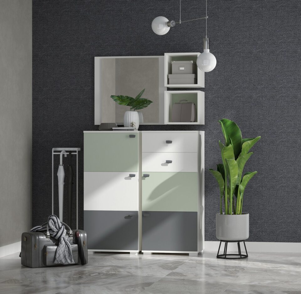 Predsoba All Room Concept z dvema omaricama B, ogledalom in policama