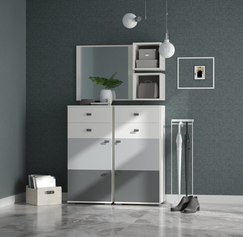Predsoba All Room Concept z dvema omaricama B, ogledalom in policama