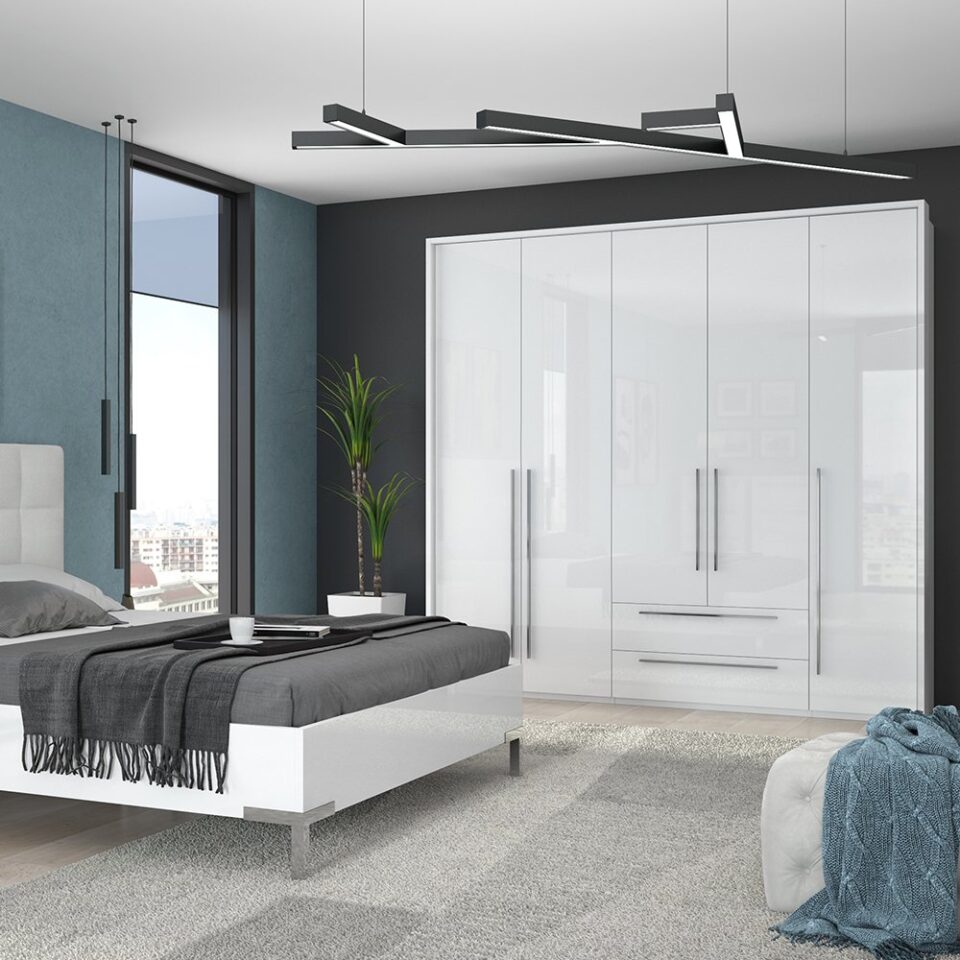 Garderobna omara Piano P52/PN, bela (detajl v prostoru)