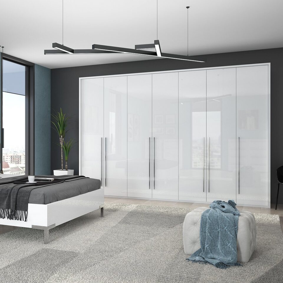 Garderobna omara Piano P7/PN, bela (detajl v prostoru)