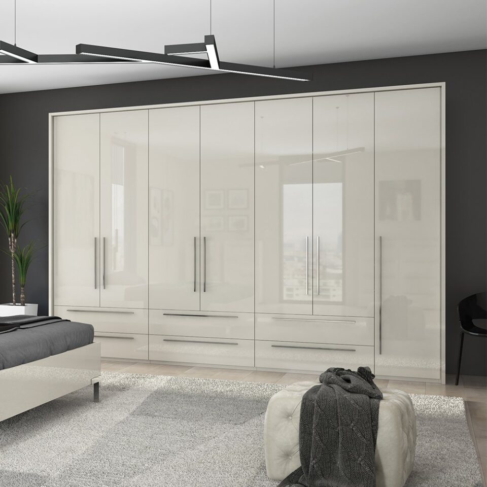 Garderobna omara Piano P76/PN, bež (detajl v prostoru)