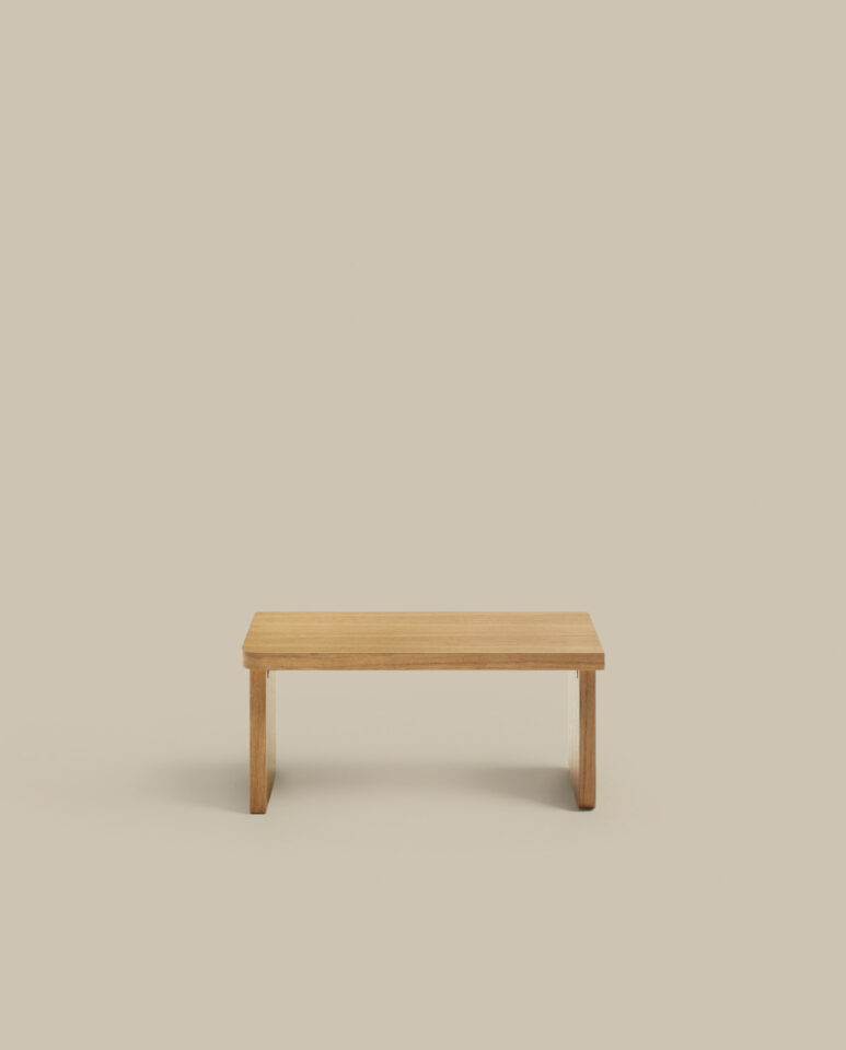 Klubska mizica Oaq, višina 41 cm