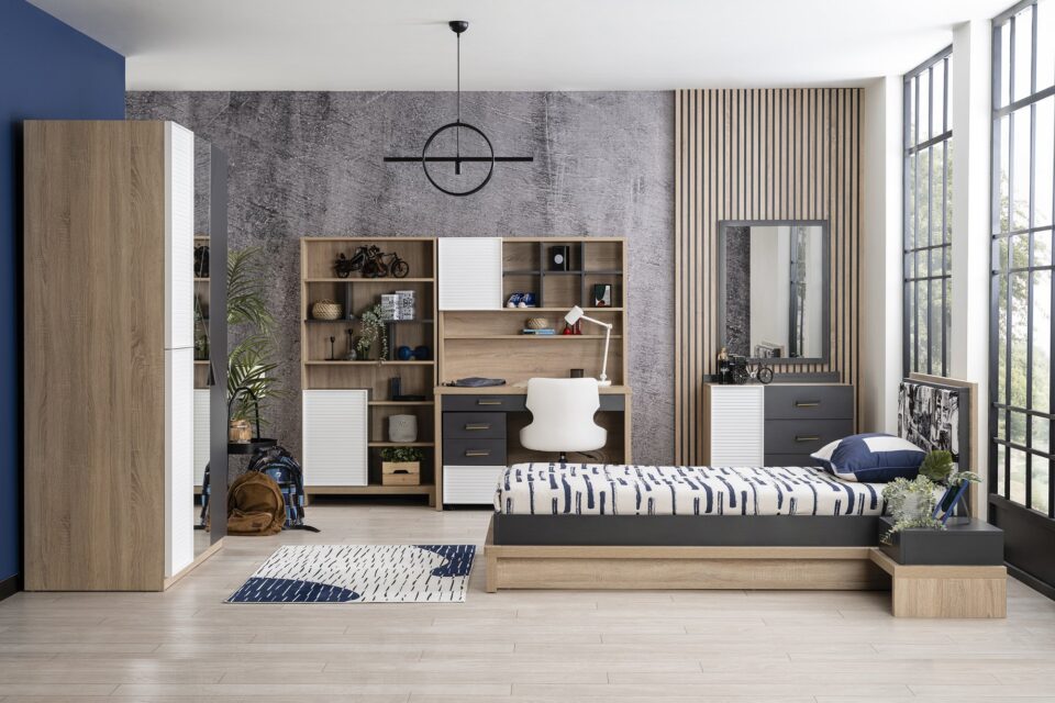Mladinska soba City s posteljo, garderobno omaro in pisalno mizo