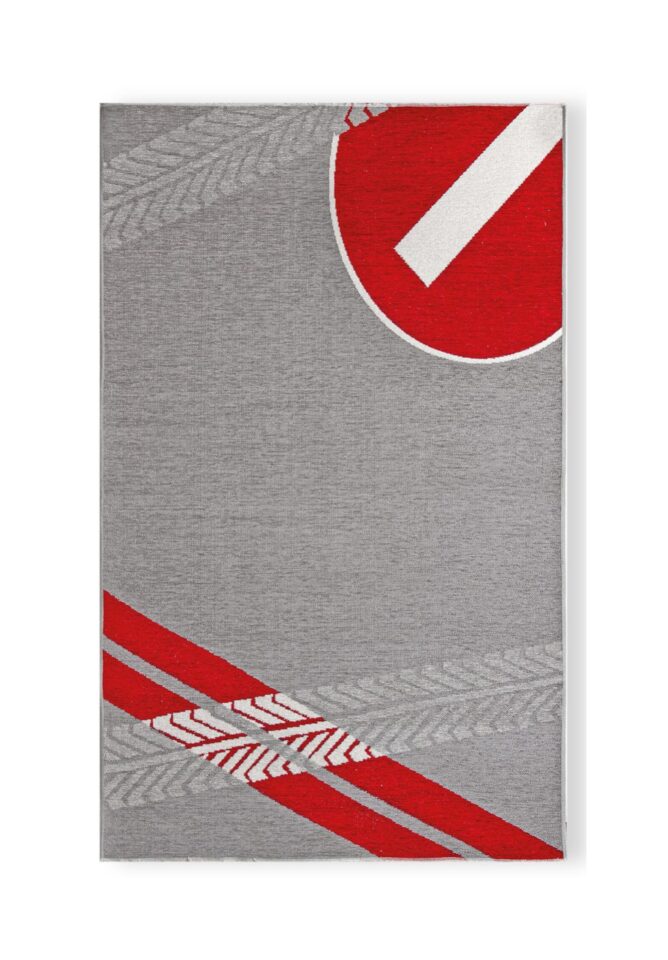 Otroška preproga Racing 115 x 180 cm v sivi barvi z rdečimi dirkalnimi motivi, pogled od zgoraj